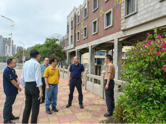 现场调研 聚力推进中心市区污水处置惩罚提质增效及内沟河水质提升攻坚项目建设